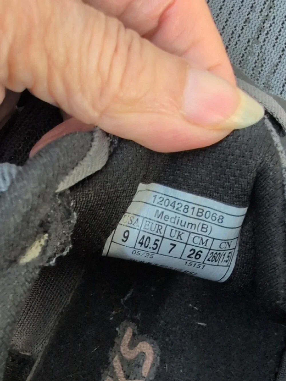 Brooks Women's Running Shoes - Charcoal with Pink Accents